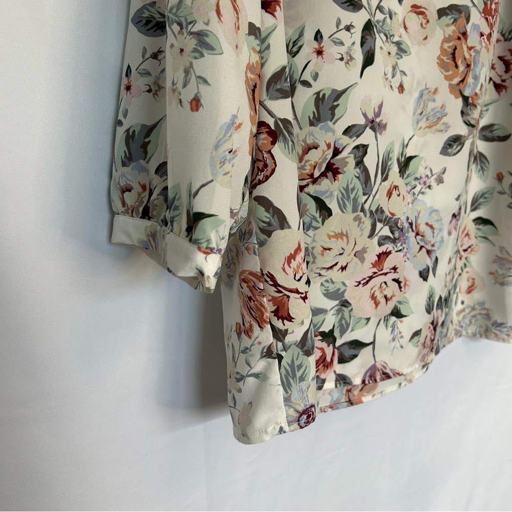 Elaine Rose Cream Floral Print Blouse‎ - Picture 5 of 10